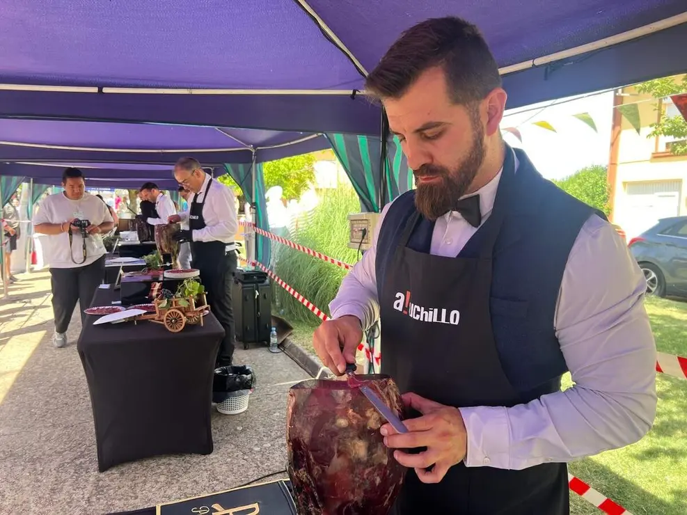 VIII Campeonato auton&oacute;mico de cortadores de cecina 'Agust&iacute;n Risue&ntilde;o'