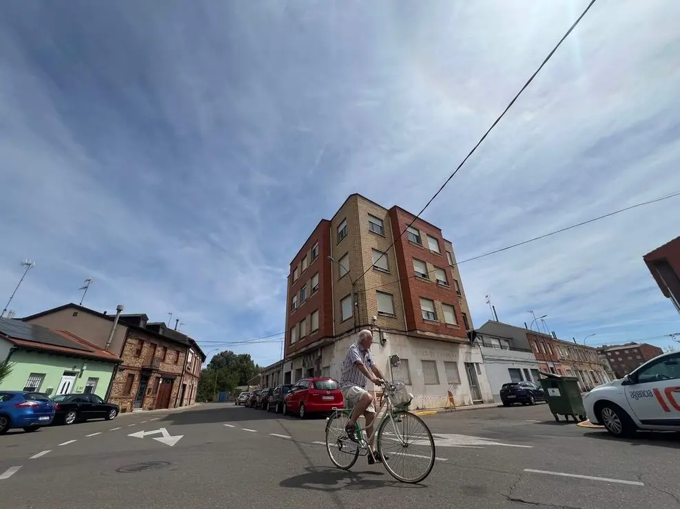 Dos fallecidos en la calle Santa Teresa de Veguellina de &Oacute;rbigo (Le&oacute;n)