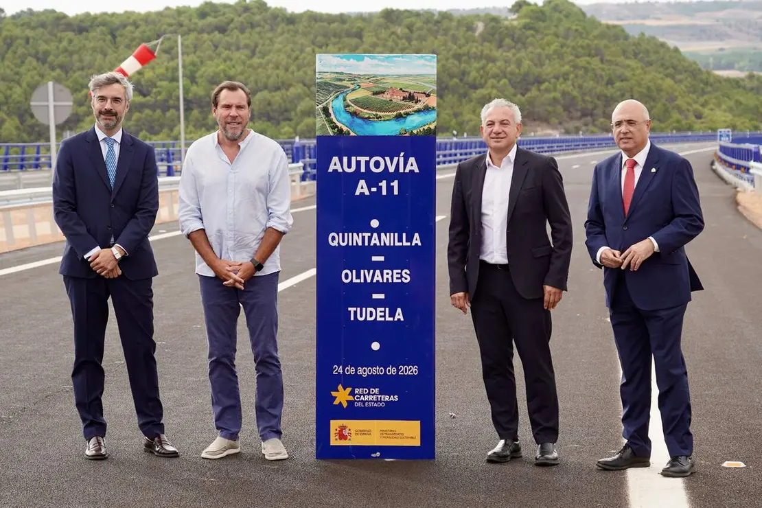 El ministro de Transportes y Movilidad Sostenible, &Oacute;scar Puente, preside la puesta en servicio de dos nuevos tramos de la Autov&iacute;a del Duero, A-11, entre Tudela de Duero y Quintanilla de Arriba, en la provincia de Valladolid