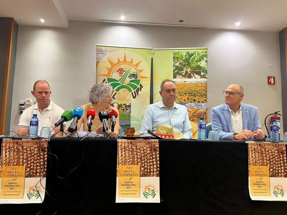Presentaci&oacute;n de la Fiesta Campesina que organiza la Uni&oacute;n de Ganaderos y Agricultores de Le&oacute;n, UGAL, con la asistencia de la secretaria general, Sonia Castro, y el alcalde de Santa Marina del Rey, Francisco Javier &Aacute;lvarez