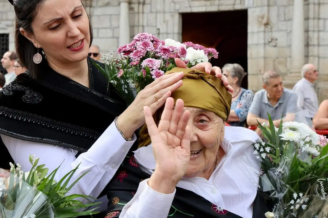 Ponferrada celebra el acto institucional con motivo de la festividad de la Virgen de la Encina y la conmemoraci&oacute;n del LXVIII Aniversario del D&iacute;a de El Bierzo, en el que participan diversas autoridades, entre las que se encuentran el vicepresidente primero y consejero de Desregulaci&oacute;n, Familia y Ayudas Sociales, Carlos Poll&aacute;n, y el consejero de Industria, Universidades, Empleo y Comercio, Juan Carlos Su&aacute;rez-Qui&ntilde;ones