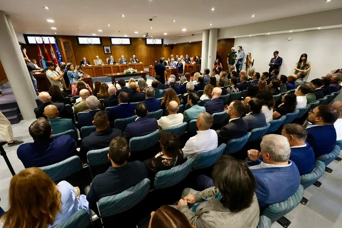 Ponferrada celebra el acto institucional con motivo de la festividad de la Virgen de la Encina y la conmemoraci&oacute;n del LXVIII Aniversario del D&iacute;a de El Bierzo, en el que participan diversas autoridades, entre las que se encuentran el vicepresidente primero y consejero de Desregulaci&oacute;n, Familia y Ayudas Sociales, Carlos Poll&aacute;n, y el consejero de Industria, Universidades, Empleo y Comercio, Juan Carlos Su&aacute;rez-Qui&ntilde;ones