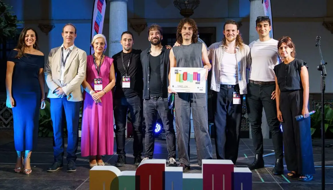 La banda leonesa regresa del Neorama de Granada con el Premio BIME y el Premio Fundaci&oacute;n SGAE: "El trabajo de estos &uacute;ltimos a&ntilde;os est&aacute; empezando a conectar con la gente adecuada".