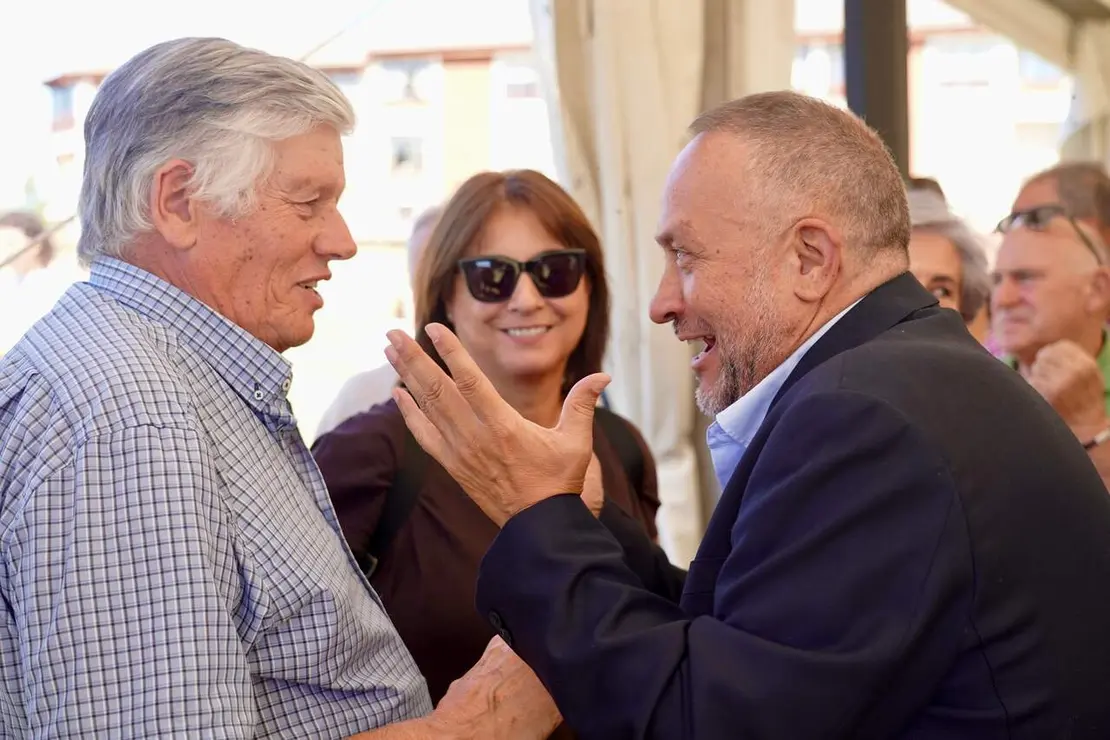 Gran Concejo promovido por el ILC que se celebra en Mansilla de las Mulas (Le&oacute;n)