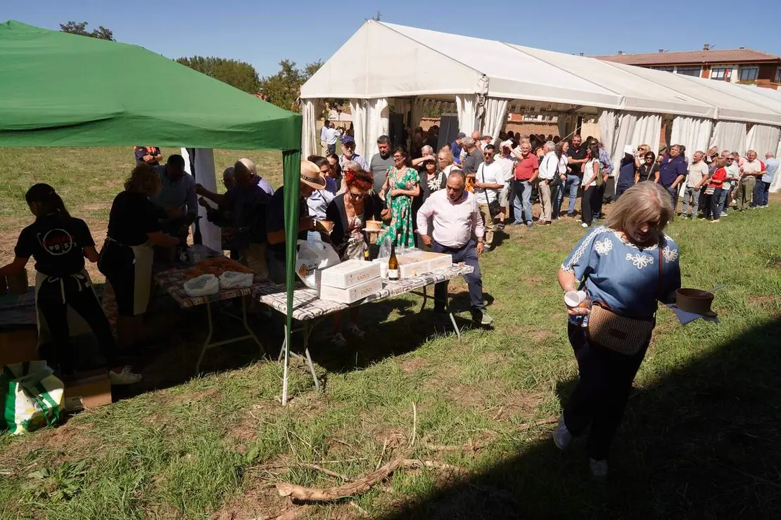 Gran Concejo promovido por el ILC que se celebra en Mansilla de las Mulas (Le&oacute;n)