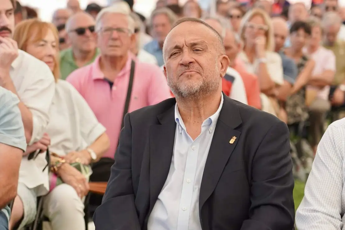El presidente de la Diputaci&oacute;n y del Instituto Leon&eacute;s de Cultura, Gerardo &Aacute;lvarez Courel, interviene en el Gran Concejo promovido por el ILC que se celebra en Mansilla de las Mulas (Le&oacute;n)