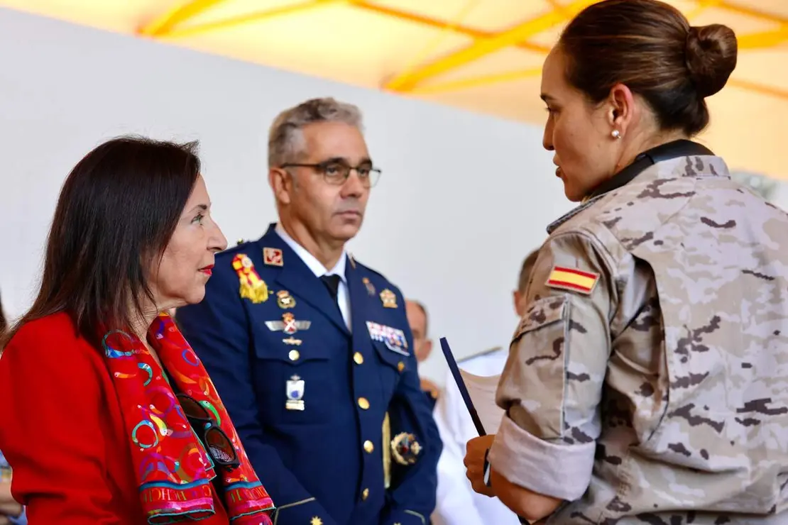 MARGARITA ROBLES BASE (14)