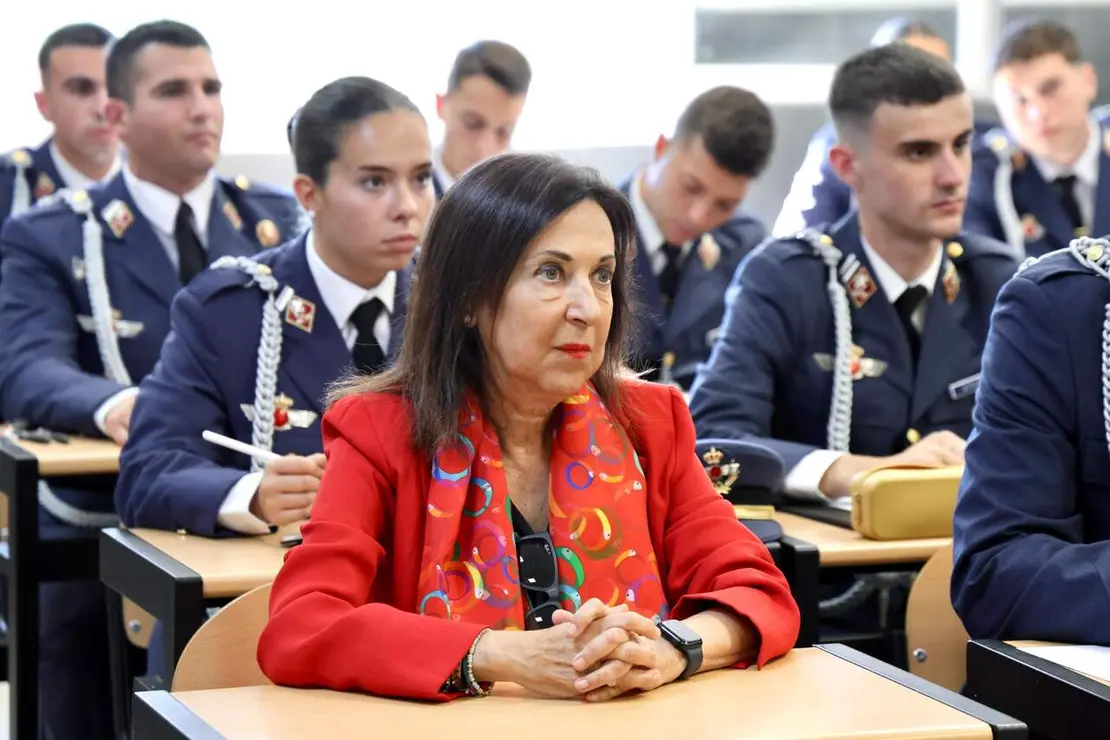 MARGARITA ROBLES BASE (10)