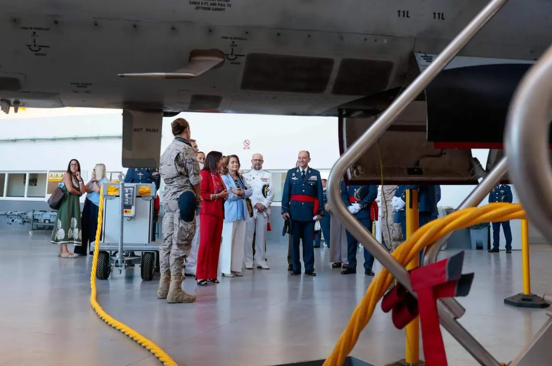 visita-a-actividades-docentes-en-la-academia-bsica-del-aire-y-del-espacio-aba-aerdromo-militar-de-len-foto-rubn-somontemde_55526418247_o