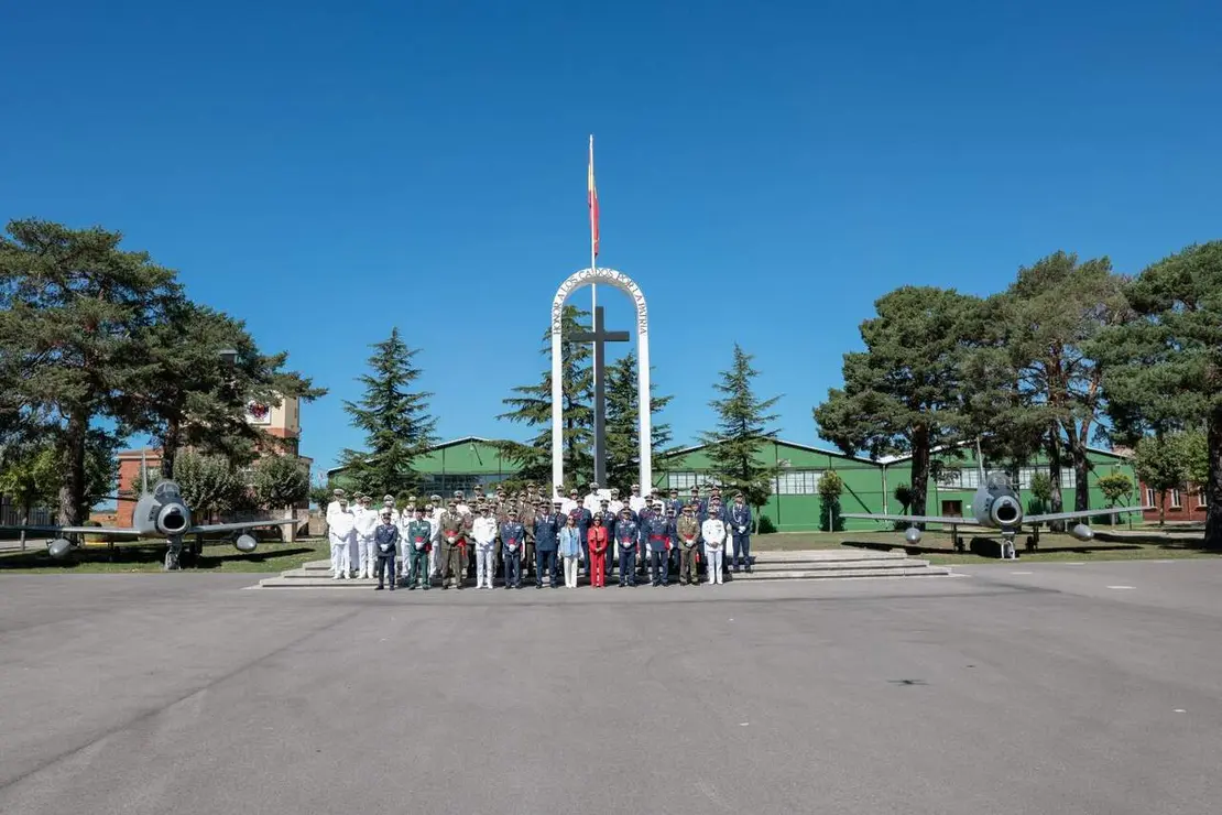 visita-a-actividades-docentes-en-la-academia-bsica-del-aire-y-del-espacio-aba-aerdromo-militar-de-len-foto-rubn-somontemde_55526516177_o