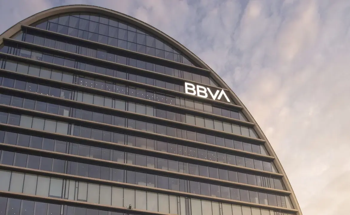 La entidad financiera BBVA tendrá severas condiciones si quiere sumar al Sabadell.