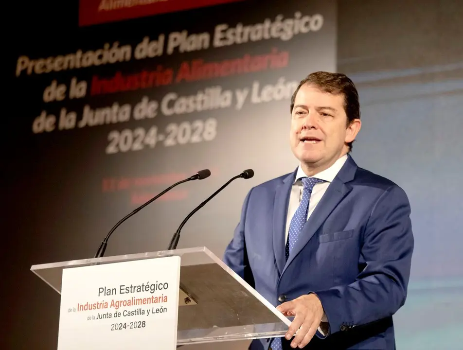 El presidente de la Junta de Castilla y León, Alfonso Fernández Mañueco, presenta el Plan Estratégico de la Industria Agroalimentaria de Castilla y León 2024-2028.