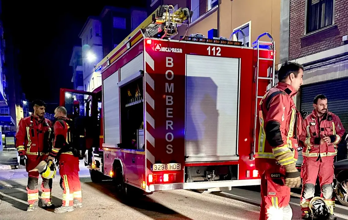 Bomberos León, durante una intervención en una imagen de archivo. Foto: Bomberos León