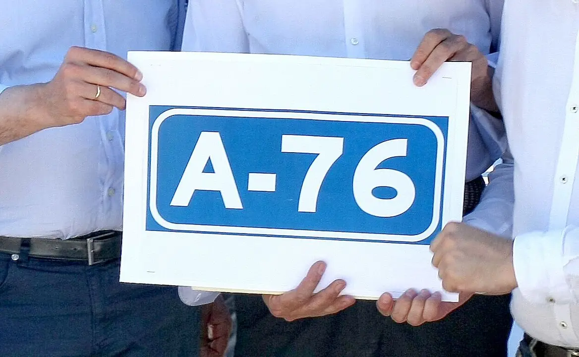 El PP de León denuncia el retraso en las licitaciones en la autovía A-76 Ponferrada-Orense.