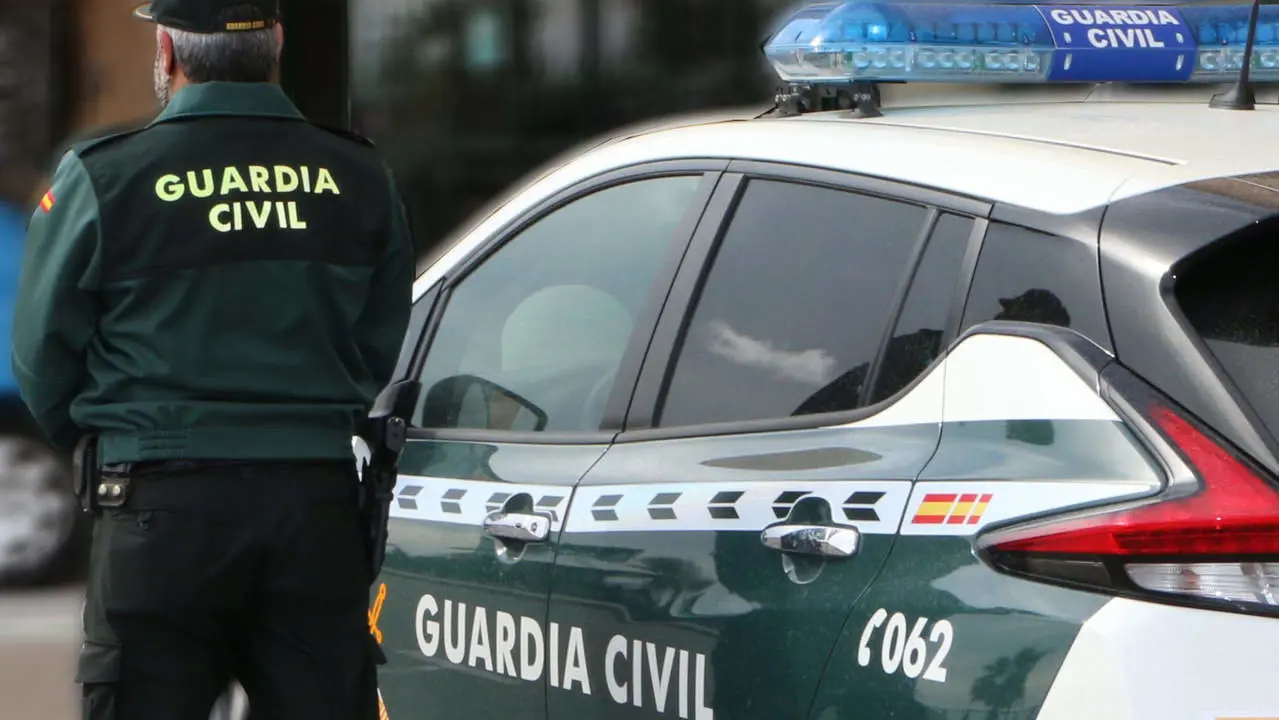 Tres detenidos por el robo de cable de cobre sustraído en una planta fotovoltaica de Garrafe de Torío (León).