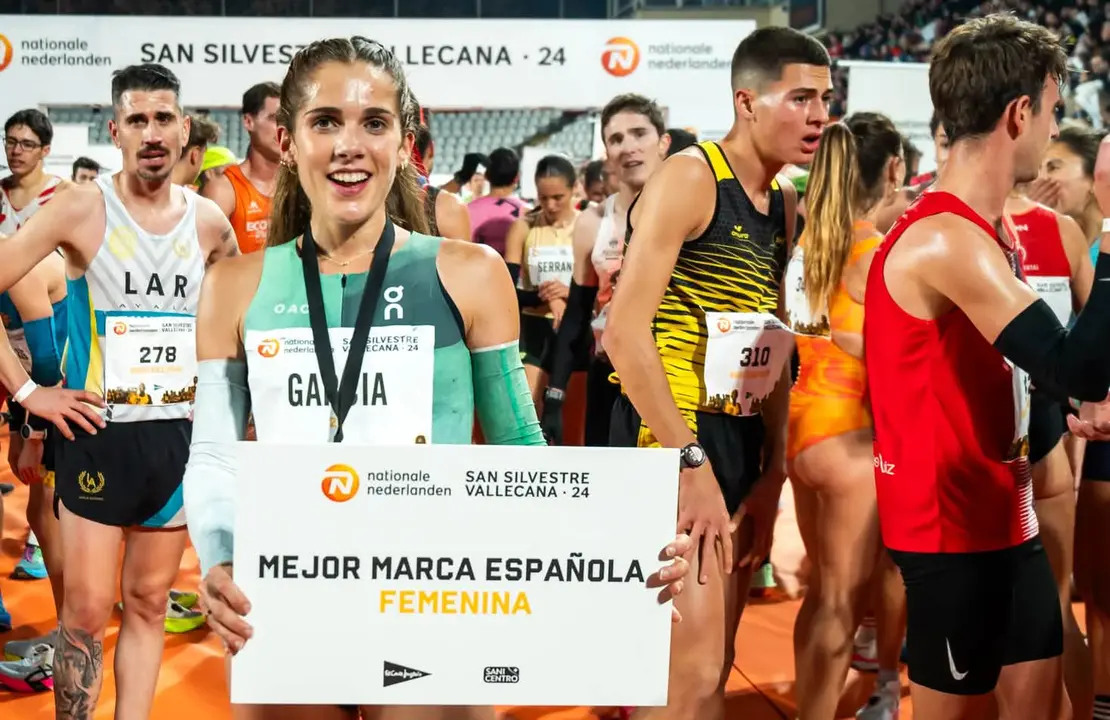 Marta García, tras conseguir su histórica victoria en Vallecas.
