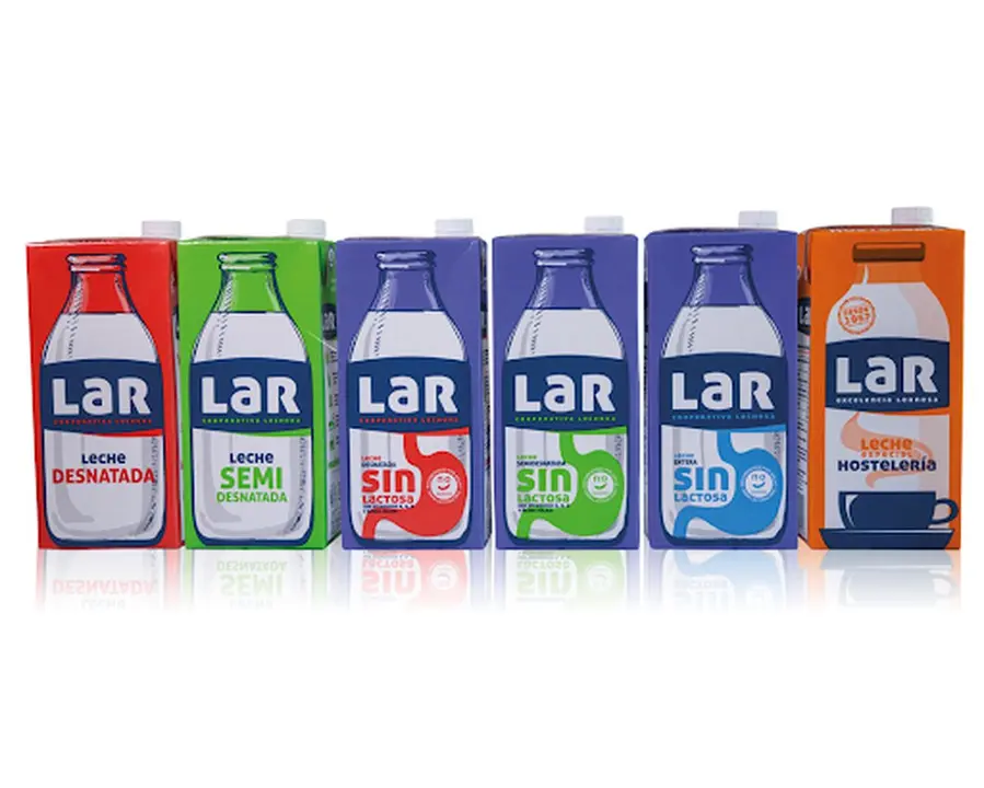 Leche de la cooperativa LAR.