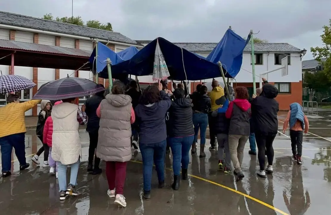 Protestas del AMPA del CRA de Columbrianos.