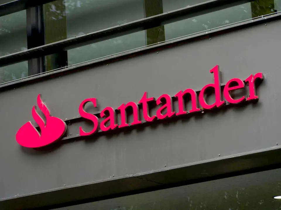Banco Santander financia con 600 millones de euros el negocio exterior de más de 2.000 compañías de Castilla y León en el primer semestre de 2025