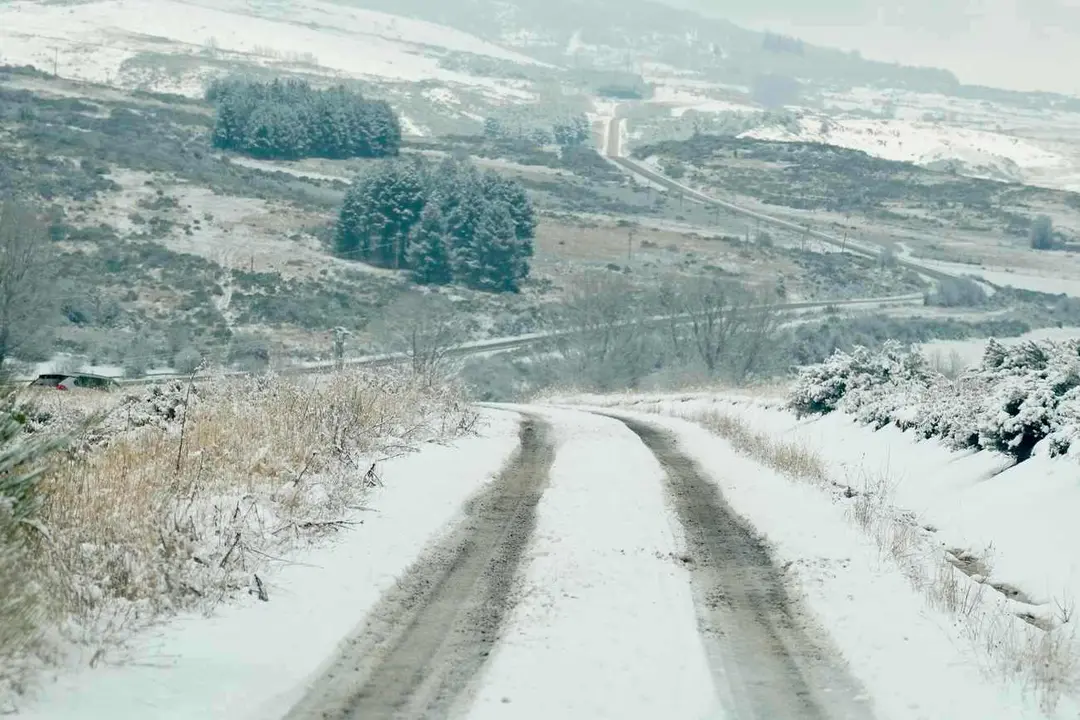 Nieve en la localidad leonesa de Oterico