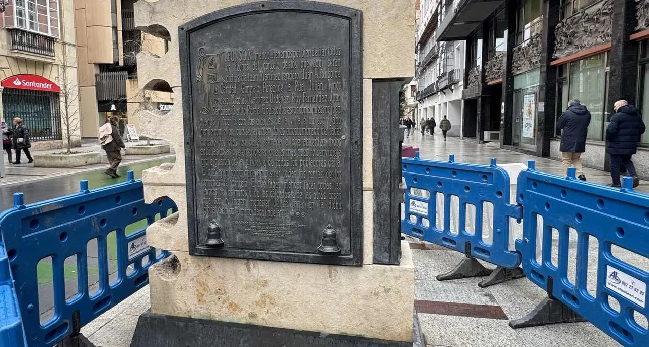 Imagen de la escultura en Ordoño II.