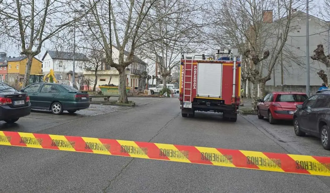 Efectivos de Bomberos de Ponferrada en el lugar del suceso.