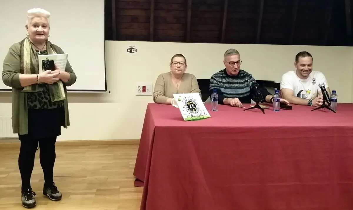 Presentación de 'Cuentos SoliDARÍOs' de Manuel Suárez.