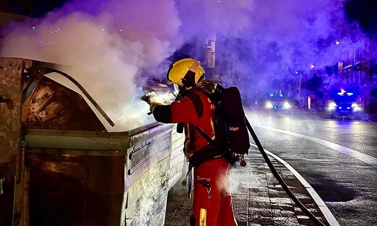 Imagen de Bomberos León en el lugar de la intervención.
