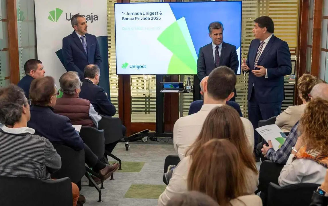 El Grupo Unicaja ha iniciado una serie de encuentros con clientes de banca privada con el objetivo de trasladarles su visión de mercado.