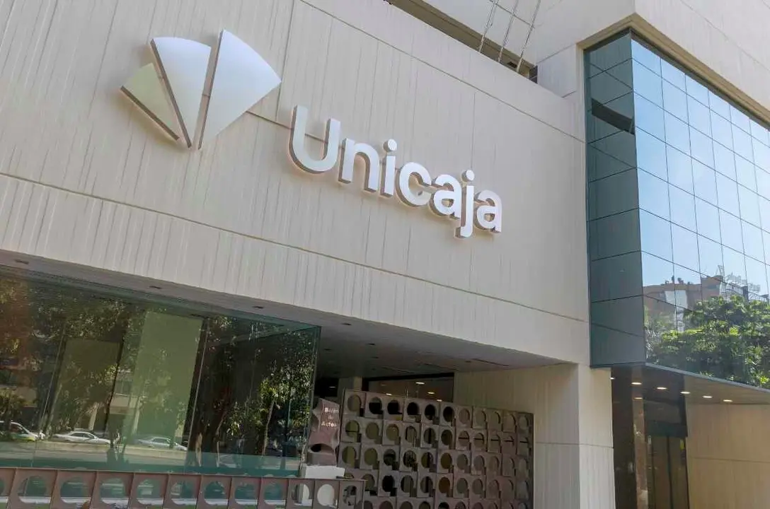 Imagen corporativa de la entidad financiera Unicaja.