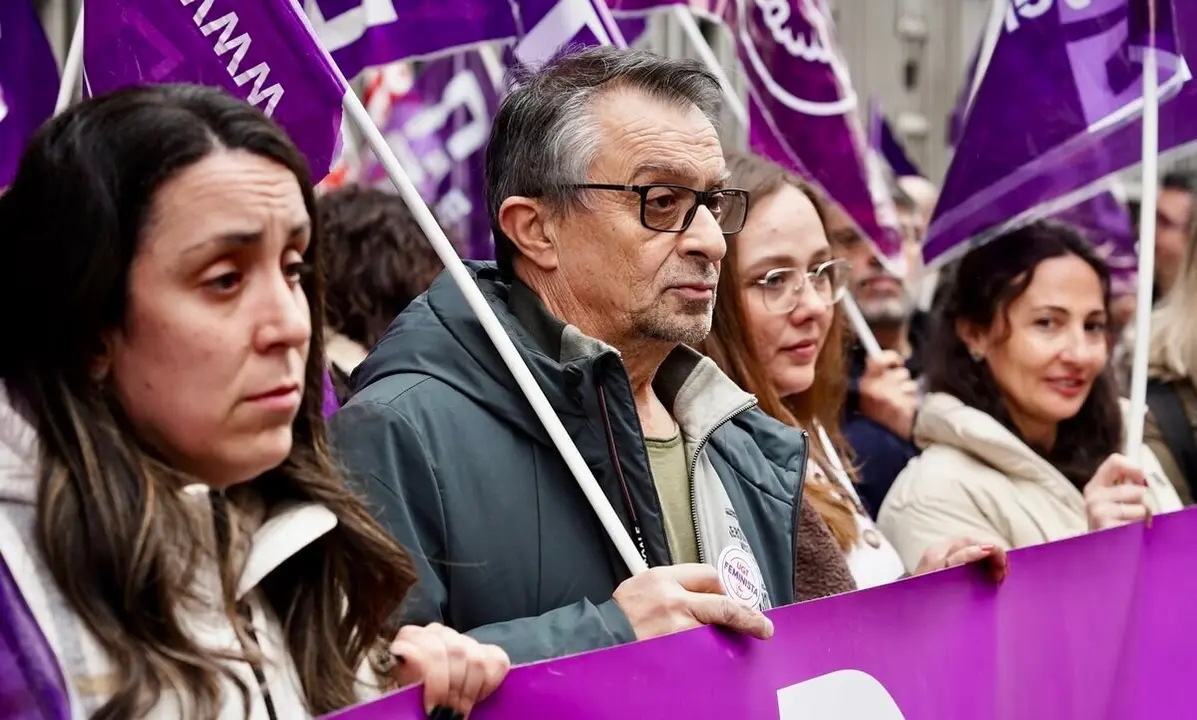 Concentración convocada por CCOO y UGT en León con motivo del Día Internacional de la Mujer