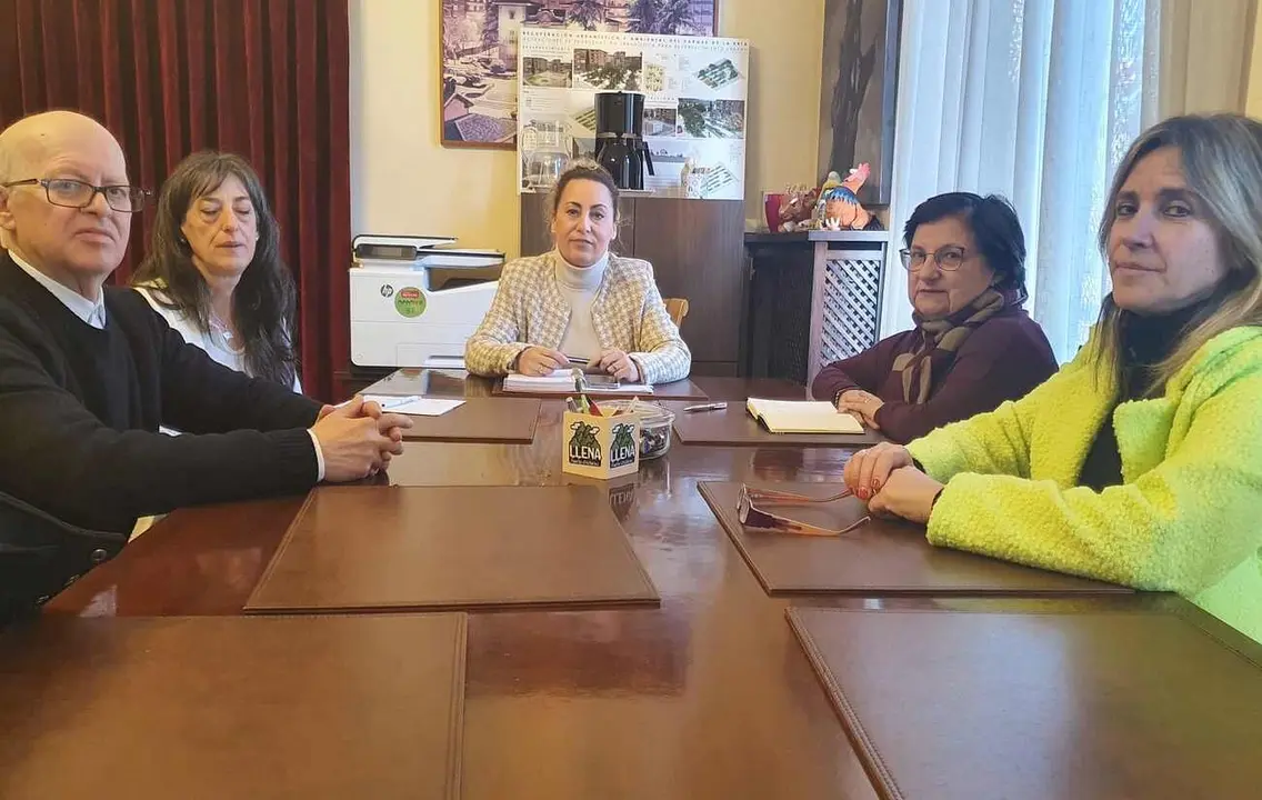 Encuentro de alcaldes y alcaldesas para preparar el encuentro de 'Las Polas'.