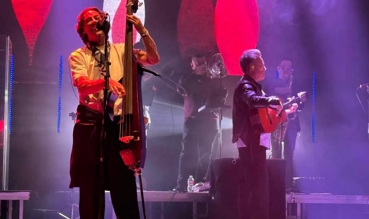 Caf&eacute; Quijano, durante el concierto de este viernes. Foto: Ayto Le&oacute;n