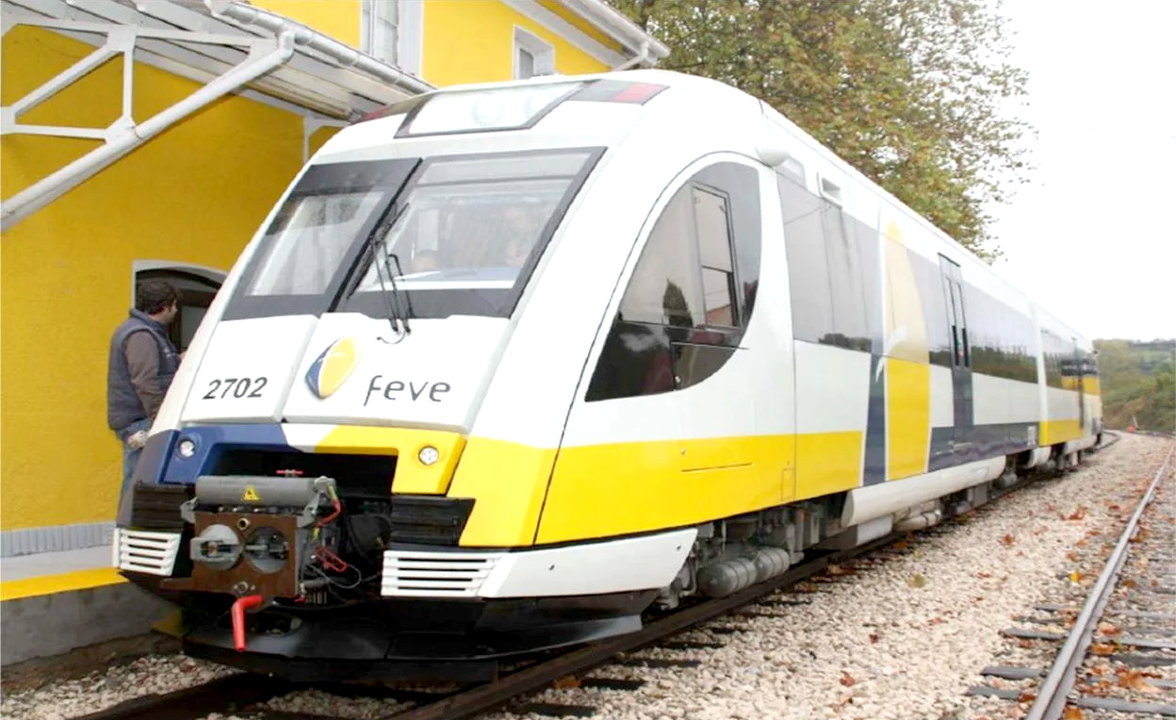 Renfe activará el lunes un teléfono gratuito de información para los usuarios del Cercanías León-Guardo.