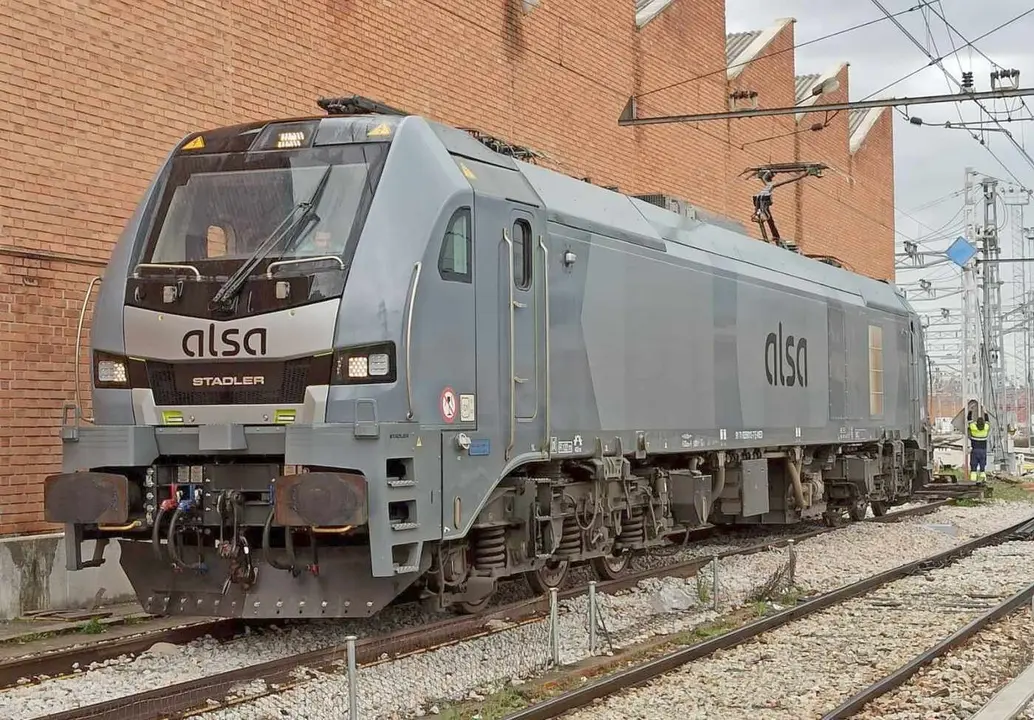 Imagen de una de las nuevas unidades de Alsa Rail.