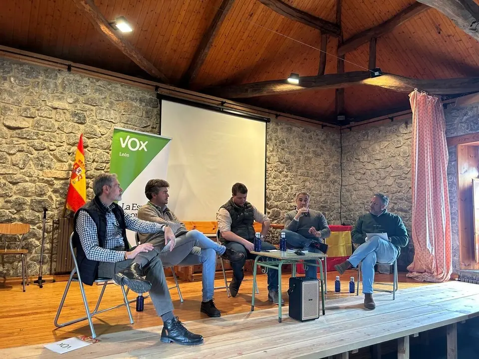"Encuentro Provincial: La protección contra el Lobo" en el Salón del Pueblo de Puebla de Lillo.