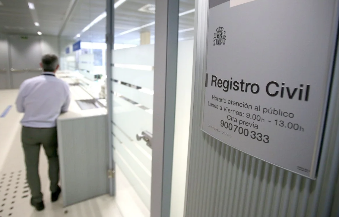 Semibloqueo en el Registro Civil de León por la adaptación a los nuevos sistemas administrativos.