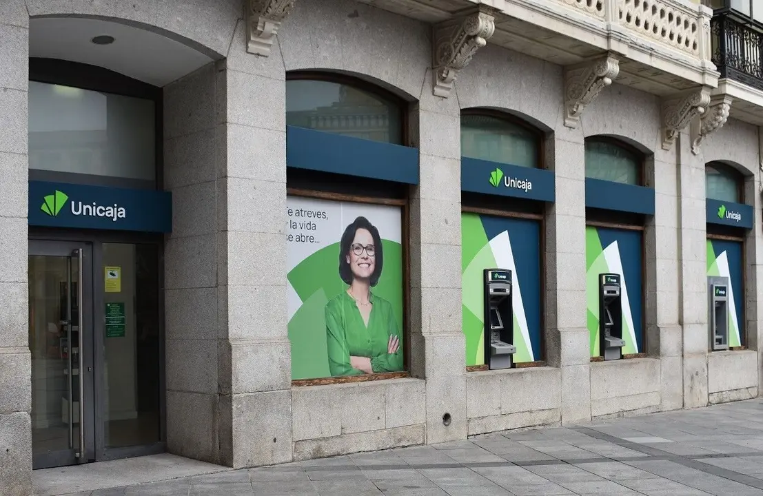 Imagen de una sucursal de Unicaja.