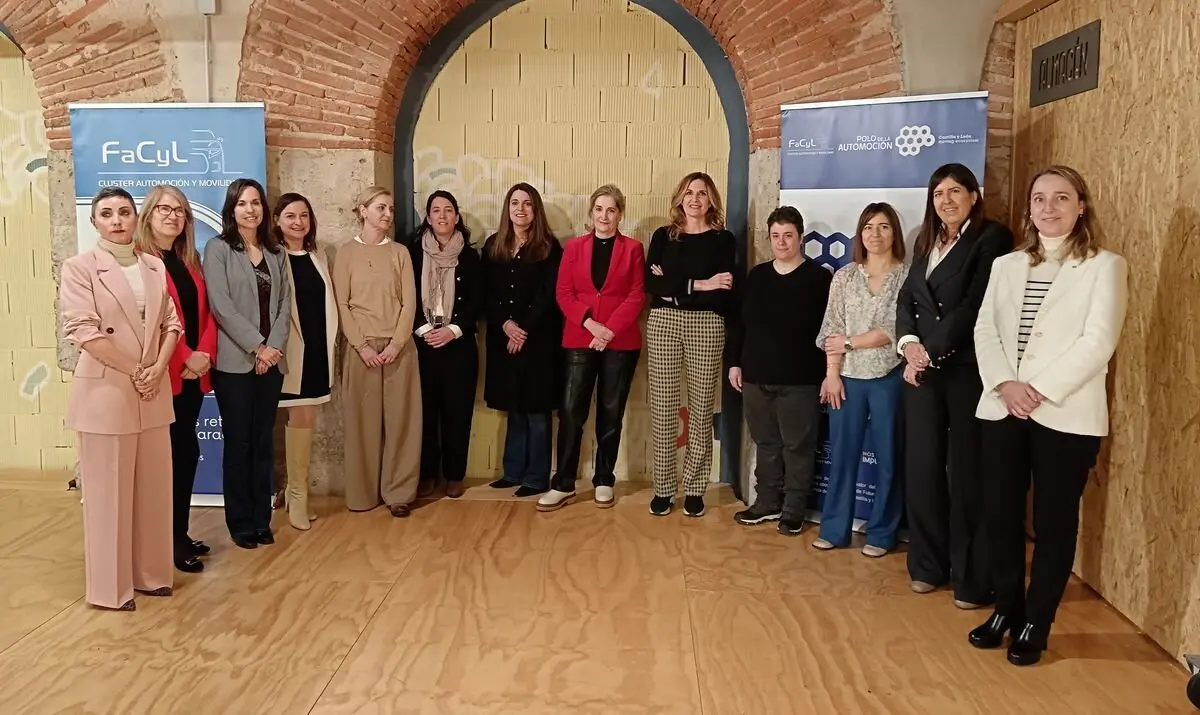 Clúster FaCyL visibiliza el talento femenino en la automoción y la movilidad de Castilla y León e incide en la necesidad de fomentar vocaciones tempranas entre las niñas.