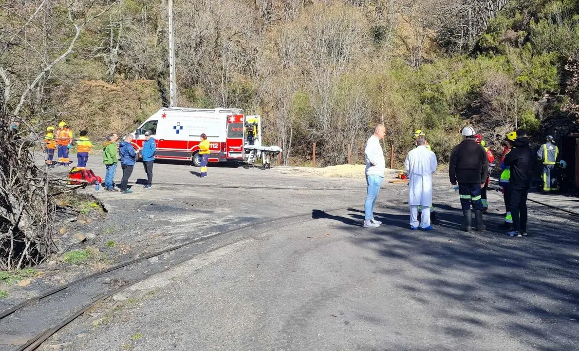 Equipos de emergencias en la zona en la que se ha producido el suceso.