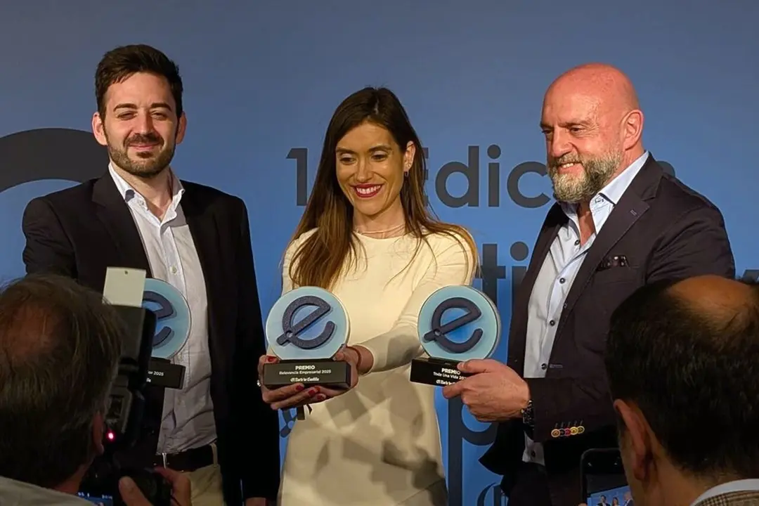 Somos Hijolusa, recibe el Premio "Toda una Vida" en los XV Premios Castilla y León Emprende.