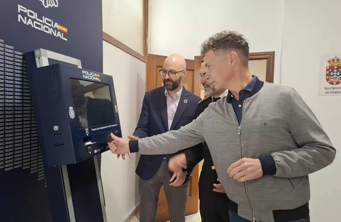 Inauguración del nuevo PAD de Villablino.