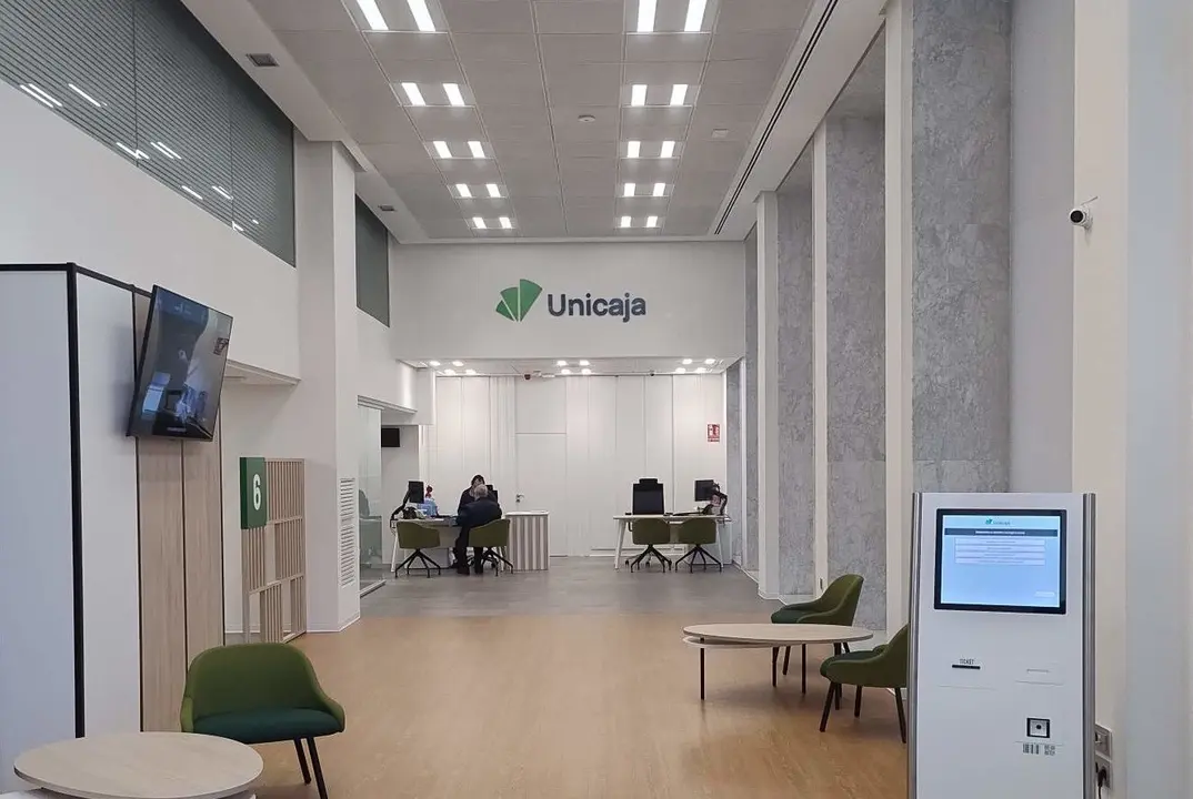 Unicaja impulsa a los autónomos con préstamos preconcedidos para el pago de impuestos.