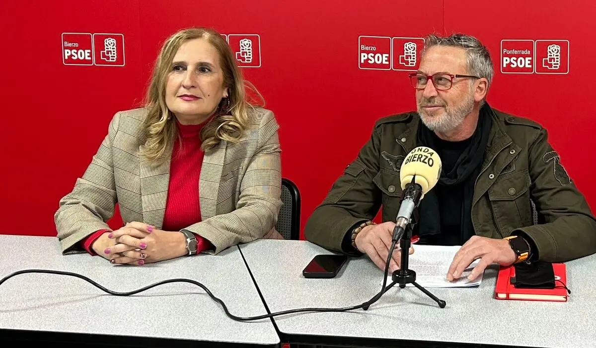 El pedáneo de Fuentesnuevas, José Antonio Cartón, anuncia que la Junta Vecinal llevará a los tribunales la gestión de la anterior Junta Vecinal debido a la existencia de presuntas irregularidades en la compraventa de fincas para ampliar el cementerio.