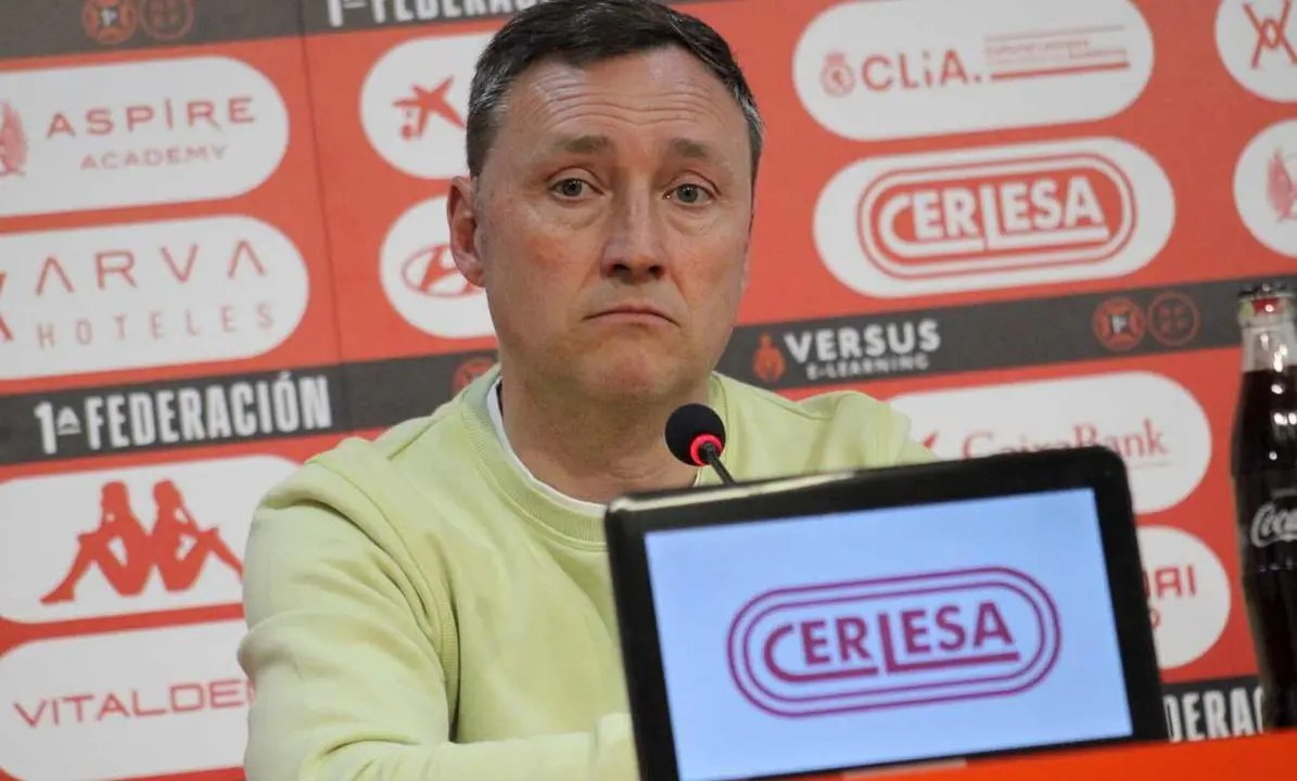 Raúl Llona, durante la rueda de prensa de este viernes.