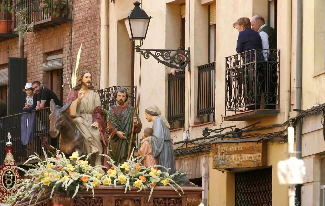 Procesión del Domingo de Ramos en León capital. Foto: Campillo