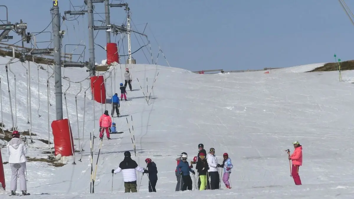 Las estaciones de esquí de León cierran la temporada con cerca de 100.000 visitantes en 131 días.