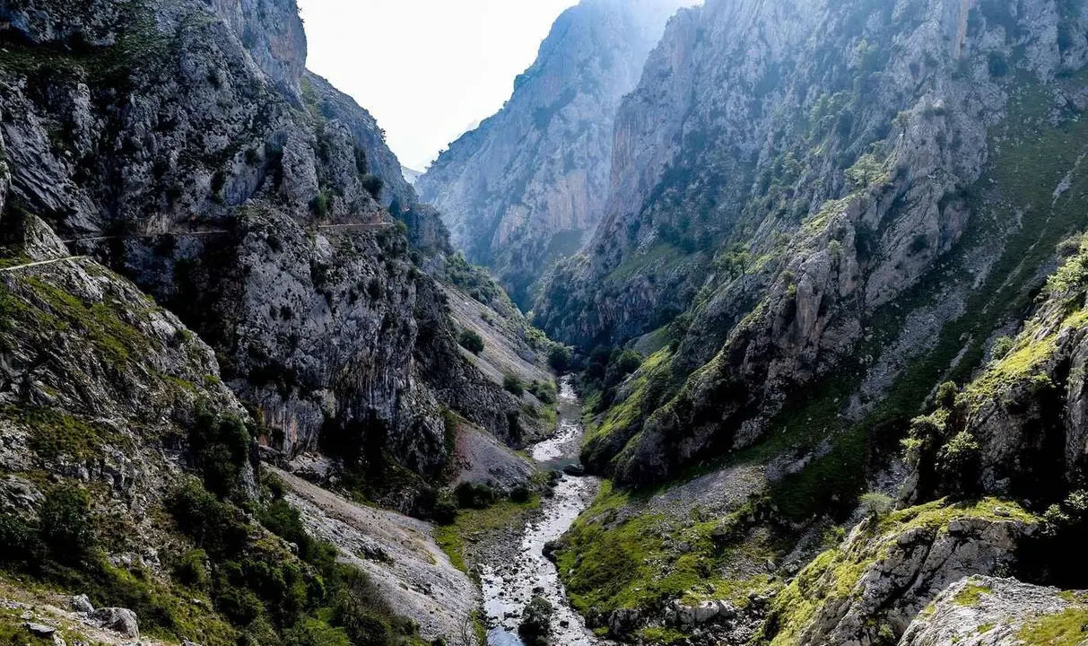Imagen de la Ruta del Cares; en sus monta&ntilde;as, y no en las de Covadonga, habr&iacute;a tenido inicio la reconquista.