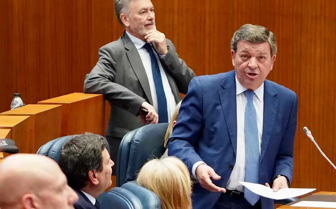 El consejero de Presidencia, durante su inervención.