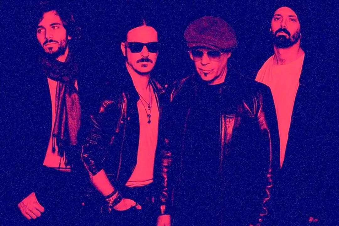 Cartel de Joven Dolores, el grupo que llega a El Gran Café de León.